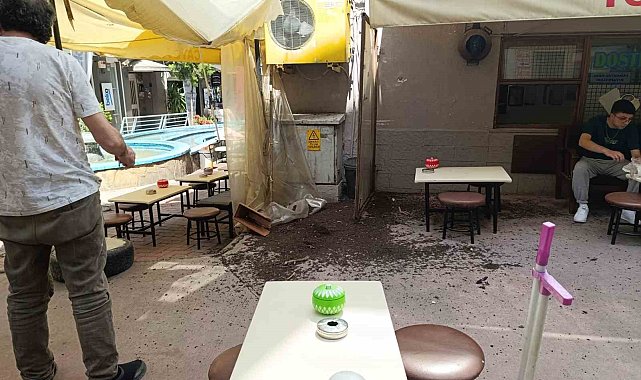 Samsun'da 5. kattan çay ocağı önüne düşen saksı az kalsın faciaya neden oluyordu