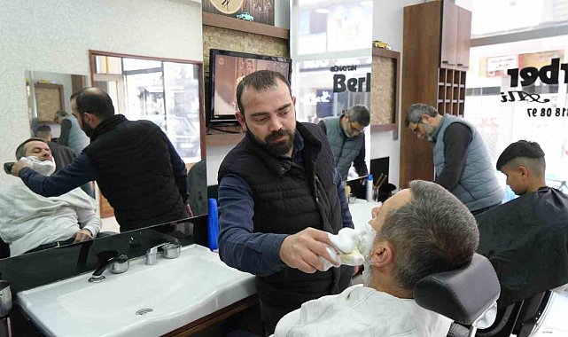 Samsun'da berberler '7 Nisan Pazar günü' açık