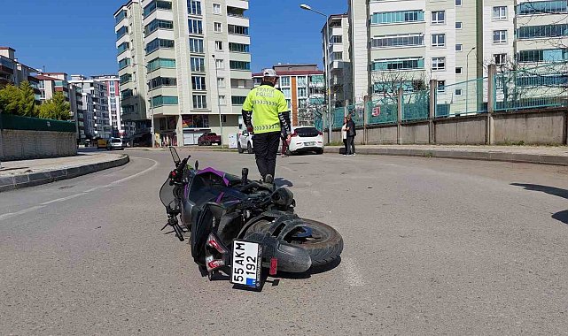 Samsun'da motosiklet ile otomobil çarpıştı: 1 yaralı