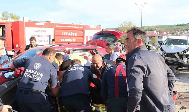 Samsun'da trafik kazası: 3'ü çocuk 8 yaralı