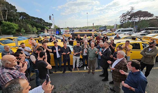 Sarıyer'de taksiciler öldürülen meslektaşları Yaşar Yanıkyürek için eylem yaptı
