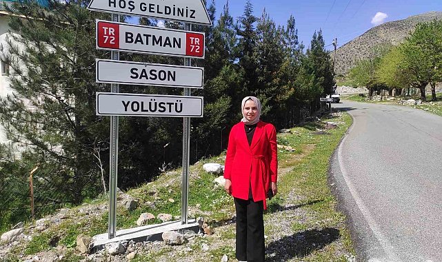 Sason'un ilk kadın muhtarı mazbatasını alarak hizmete başladı