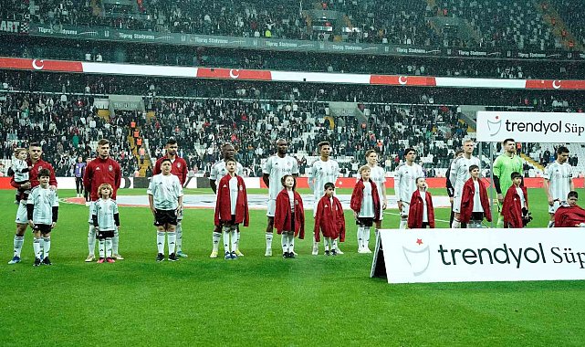 Serdar Topraktepe'den 4 değişiklik
