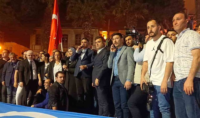 Serkan Acar 3'üncü kez kazand; Aliağa'nın il olma hedefini açıkladı