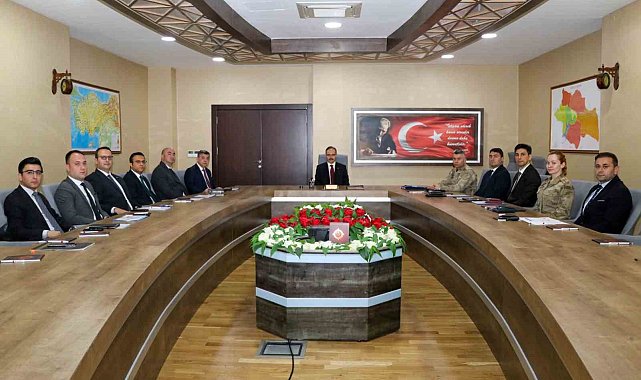 Siirt'te güvenlik ve asayiş toplantısı gerçekleştirildi