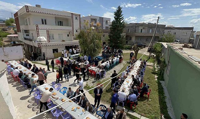 Silopi'de muhtardan köylülere 500 kişilik teşekkür yemeği