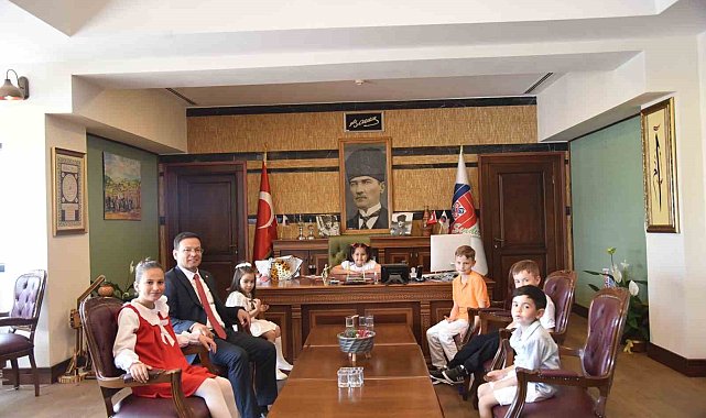 Sındırgı'da 23 Nisan coşku ile kutlandı