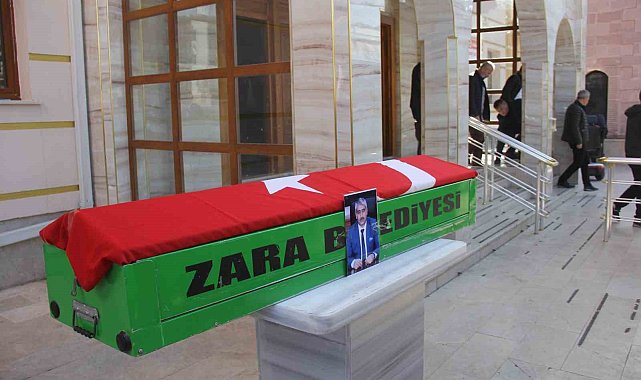 Sivas'ta kalp krizi sonucu hayatını kaybeden Milli Eğitim Müdürü defnedildi