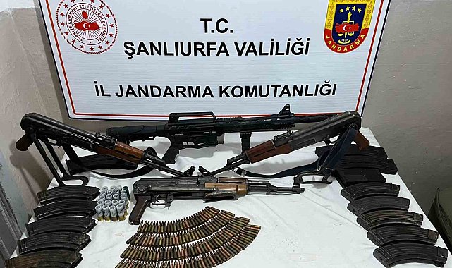 Siverek'te bir adreste yapılan aramada uzun namlulu silahlar ele geçirildi