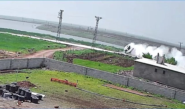 Siverek'te minibüsün şarampole devrilme anı güvenlik kamerasında