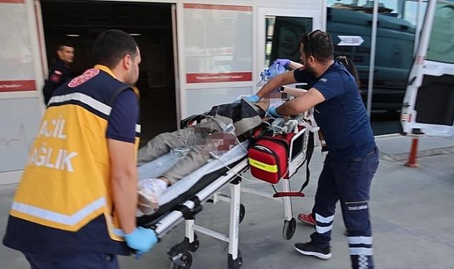 Sokak ortasında bıçaklı kavga: 2 ağır yaralı