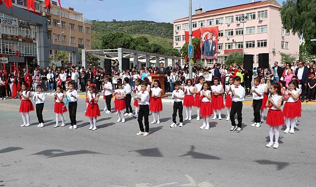 Söke'de 23 Nisan törenle kutlandı