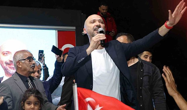 Söke'de Arıkan galibiyetini kutladı