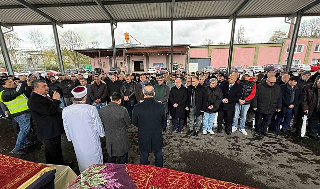 Solingen kurbanları için cenaze töreni düzenlendi