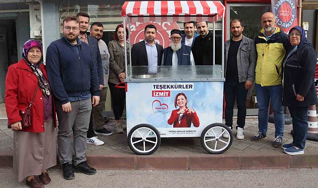 Sözünü aldığı pamuk şeker arabasına kavuştu: Mutluluğu gözlerinden okundu