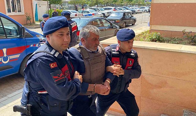Su faturası için tartıştığı köy muhtarını öldüren şahıs adliyeye sevk edildi