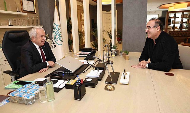 Sunay Akın Eczacılık Kültürü Müzesi'ni Başkan Özdemir'e anlattı