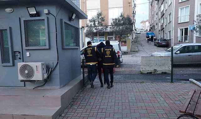 Tadilat yaptığı evi soydu