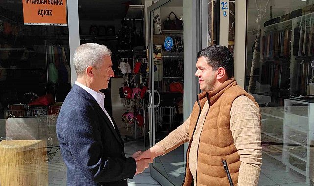 Tahmazoğlu esnafla bir araya geldi
