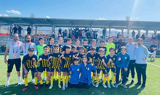 Talasgücü Belediyespor, U-14 finaline yükseldi