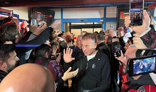 Taraftardan Trabzonspor'a coşkulu karşılama