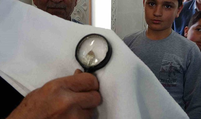 Tatvan'da Sakal-ı Şerif'i görenler duygusal anlar yaşadı