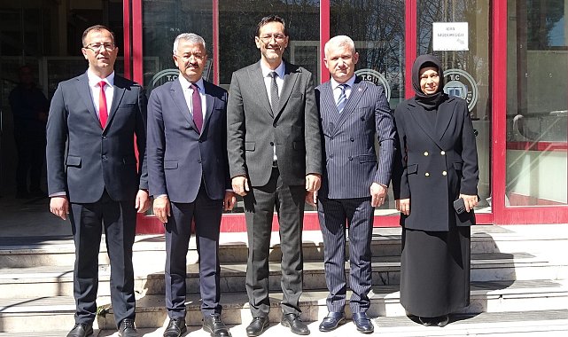 Tavşanlı'da mazbatalar alındı