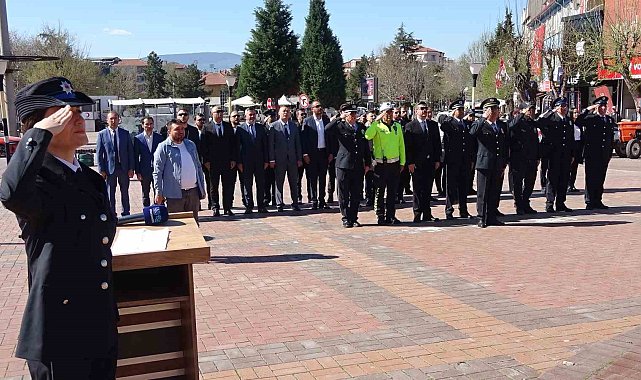 Tavşanlı'da polis haftası çelenk sunumu ile başladı