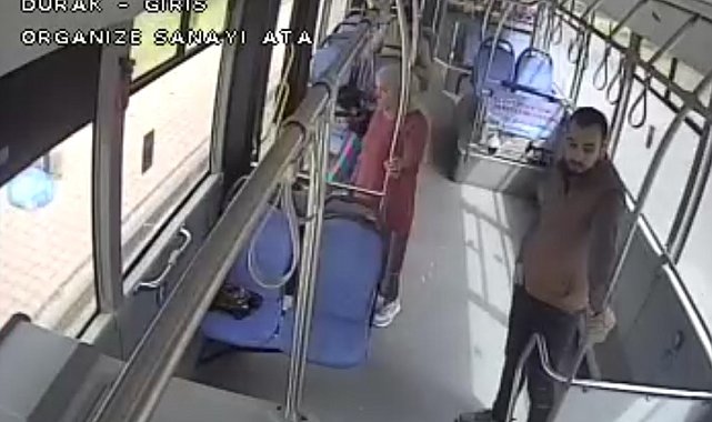 Tır şoförünün 100 bin TL'lik dalgınlığında, imdada halk otobüsü şoförü yetişti