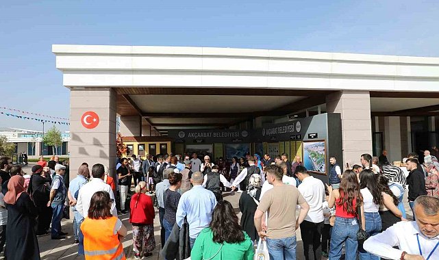 Trabzon Tanıtım Günleri'nde Akçaabat standı ziyaretçi akınına uğradı