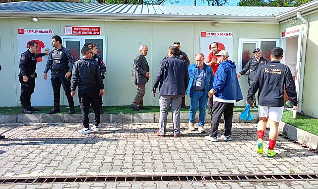 U-16 Türkiye Şampiyonası'nda maç sonrası sahada gergin anlar