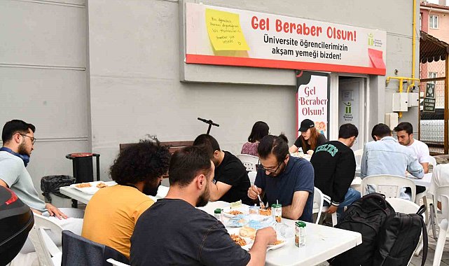 Üniversiteli öğrencilerden Başkan Ataç'a teşekkür
