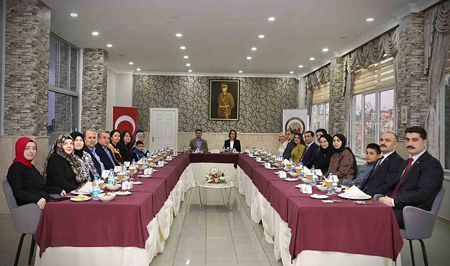 Vali Aygöl, kaymakamlar ile değerlendirmede bulundu