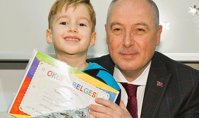 Vali Coşkun; "23 Nisan istiklal mücadelesinde önemli bir dönüm noktasıdır"