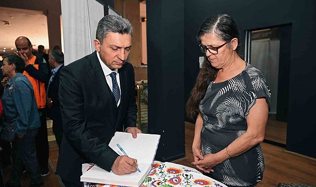 Vali Şahin: "Otizmli evlatlarımızı topluma kazandırmak görevimizdir"