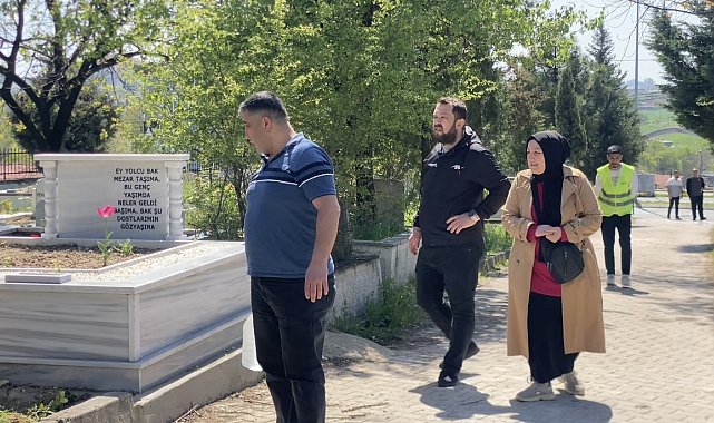 Vatandaşlar Edirnekapı Şehitliği'ni ziyaret etti