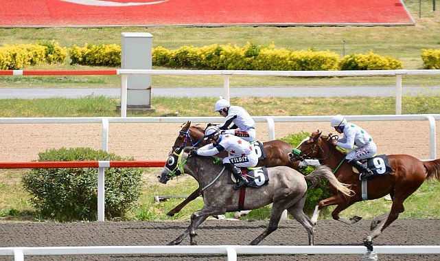 Veliefendi'de yeni yarış sezonu başladı