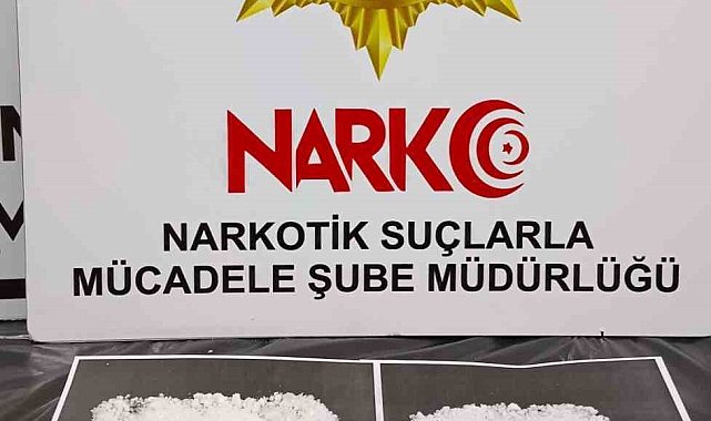 Yabancı uyruklu şahısların mide ve bağırsaklarından uyuşturucu çıktı