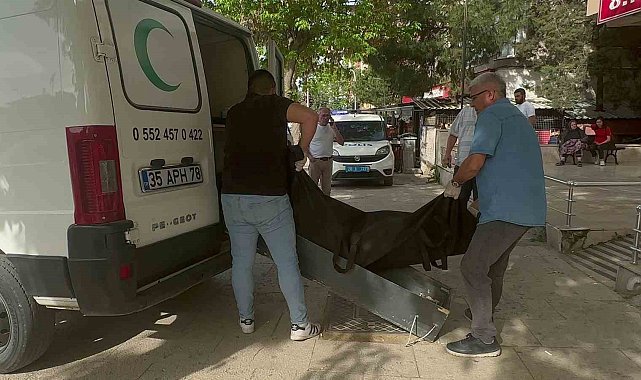 Yalnız yaşayan adam evinde ölü bulundu