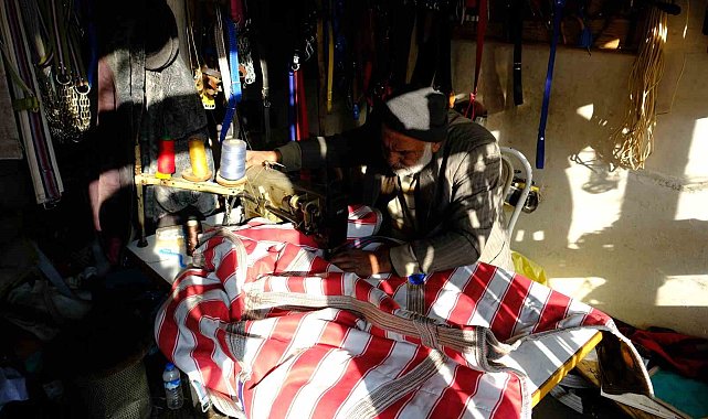 Yıllar öncesinin en gözde mesleğiydi, artık şehirde bir tek o kaldı