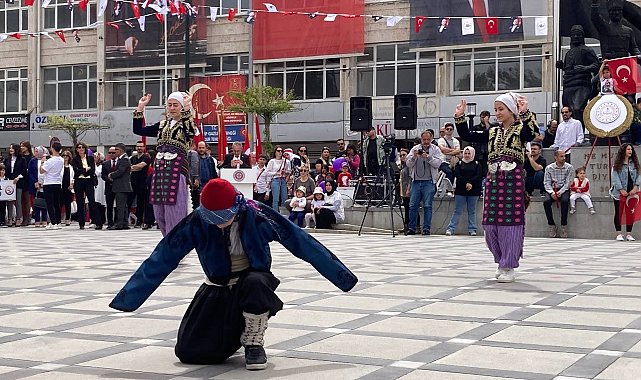 Yöresel oyunlarıyla sosyal medyada izlenme rekorları kıran Çatağıl İlkokulu öğrencileri izleyenleri mest etti