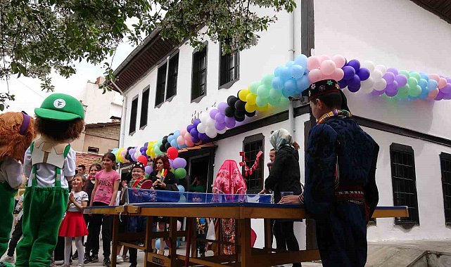 Yozgat Belediye Başkanı açtığı merkezle çocukların yüzünü güldürdü