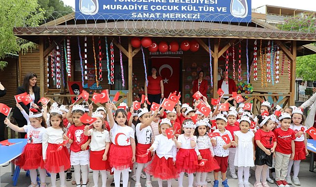 Yunusemreli minikler 23 Nisan coşkusunu yaşadı