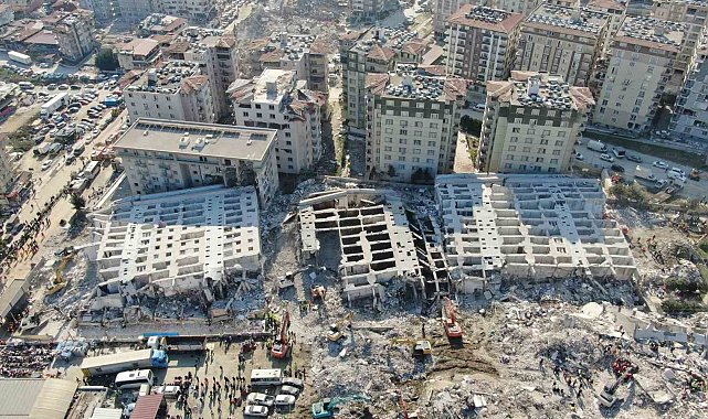 Yüzlerce kişiye mezar olan Rönesans Rezidans'ın ilk duruşması sona erdi