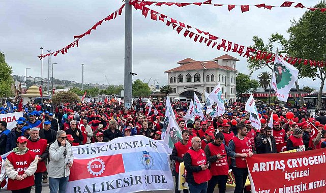 1 Mayıs Bandırma'da kutlandı