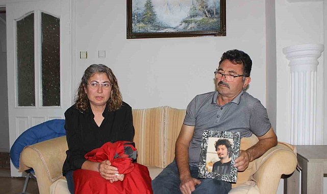 1 yıl önce "kafeteryaya gidiyorum" diyerek evden çıktı, bir daha dönmedi