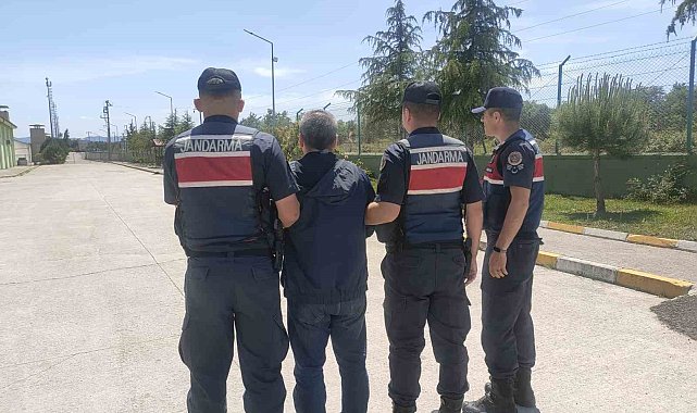 10 yıl 10 ay hapis cezası ile aranan şahıs cenazede yakalandı