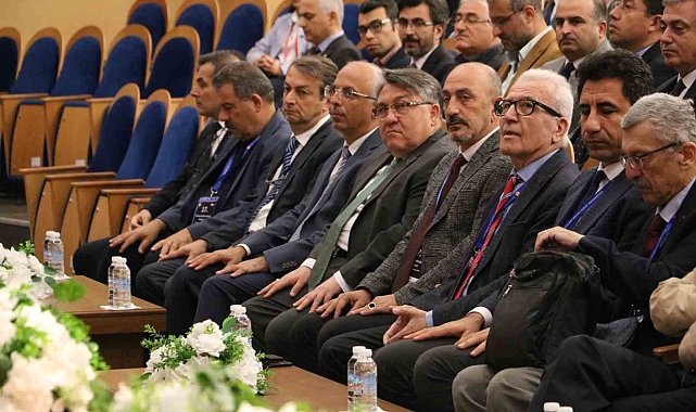 17. Ulusal Spektroskopi Kongresi ZBEÜ'de başladı