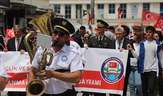 19 Mayıs coşkusu sokaklara taştı, çeşitli etkinliklerle kutlandı