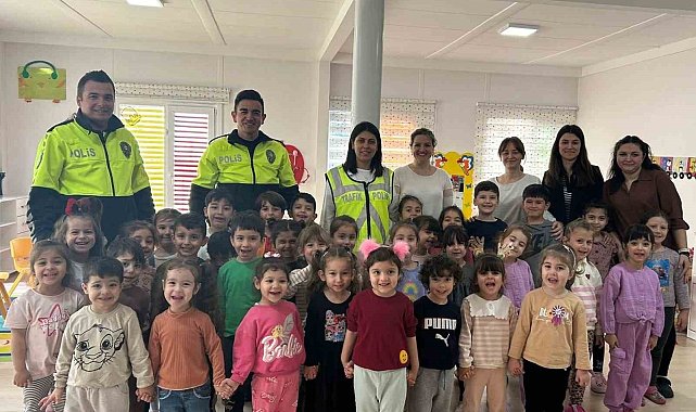 230 minik öğrenci trafik kurallarıyla tanıştı